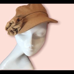 Boy cap 🌼HP🌼shape cap - Vintage Y2K with rose NWOT